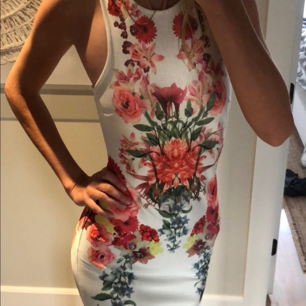 Forever 21 White Floral Bodycon Midi Dress